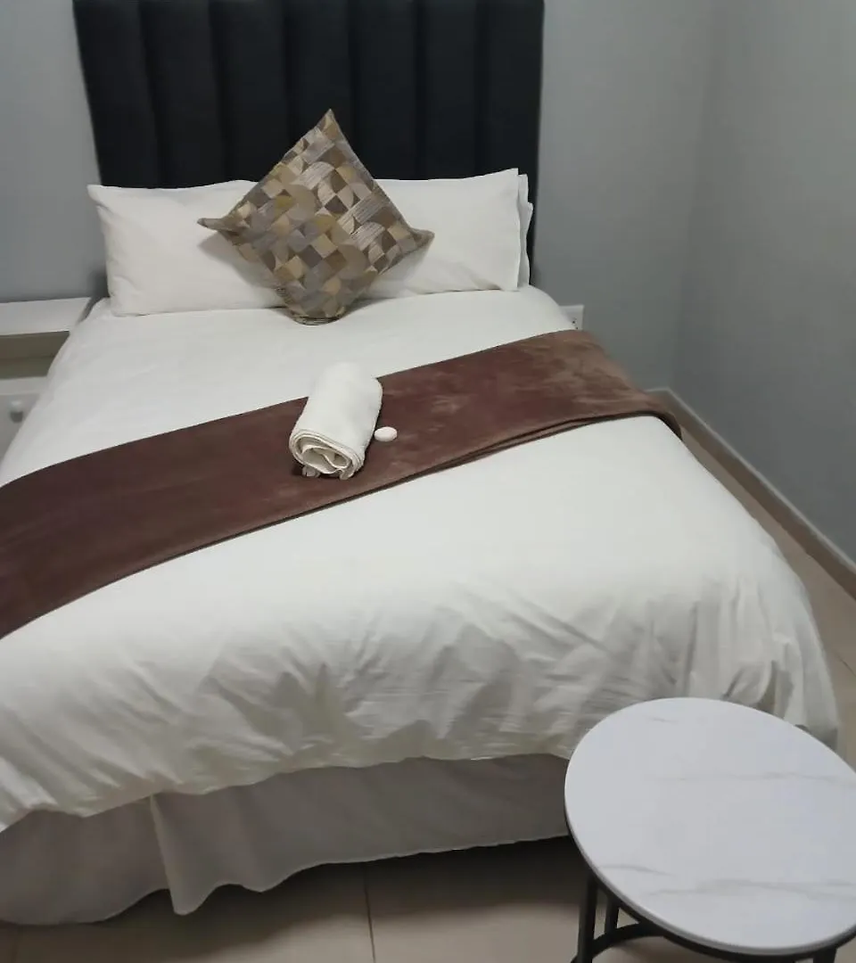 The Gem Suites & Spa Parow 0*,  Sudafrica